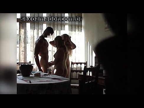 ❤️ Os amigos sexuais invitan a un home xigante e a un trío con el ❤️ Porno casero a nós gl.xxxnd-com.ru